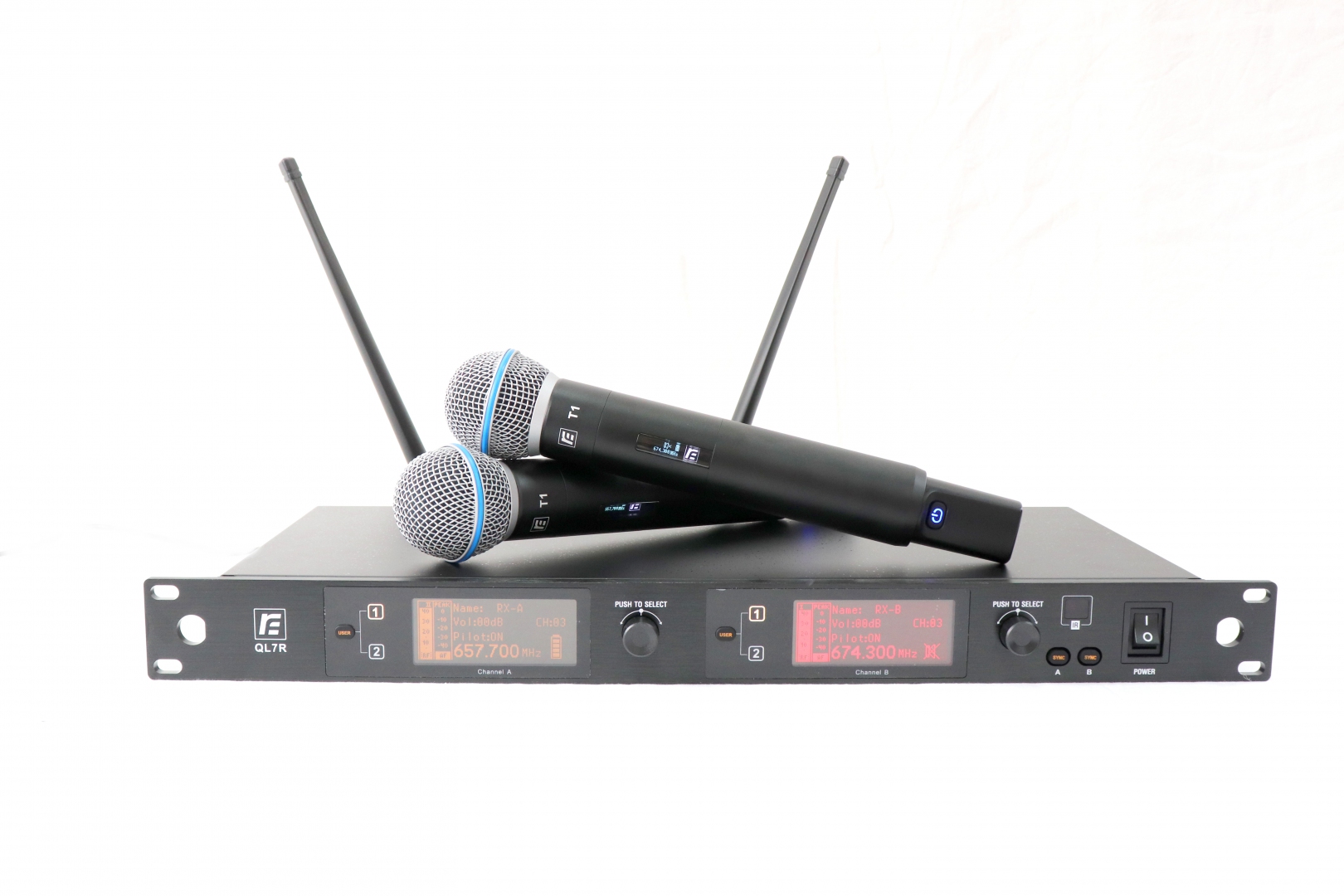 RFIntell QL7R/T1-A 651,800-683,400 МГц 2-канальная радиосистема с 2-мя ручными микрофонами в Бийске
