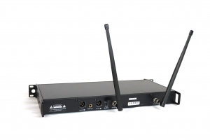 RFIntell QL7R/T1-A 651,800-683,400 МГц 2-канальная радиосистема с 2-мя ручными микрофонами в Бийске